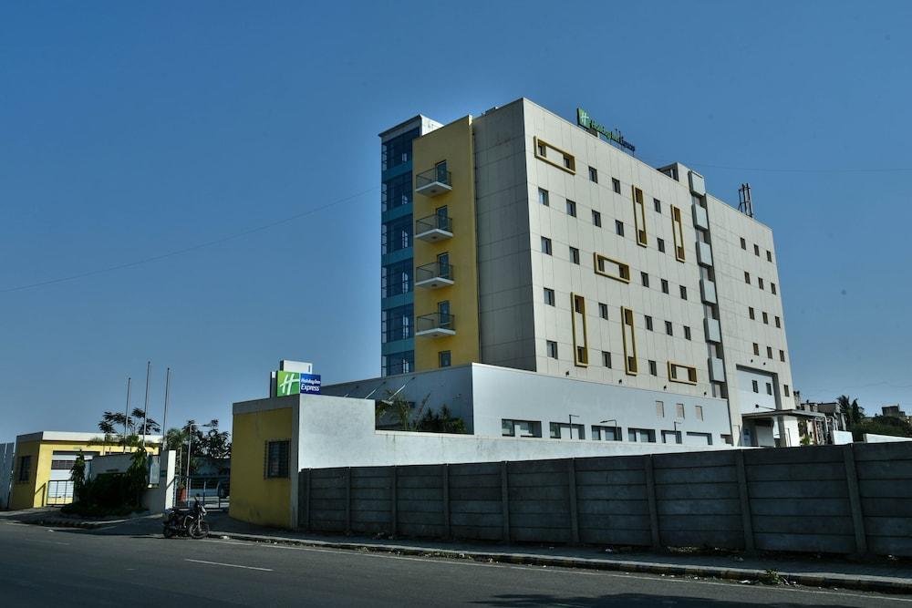 Holiday Inn Express Nashik Indira Nagar By Ihg Exterior photo